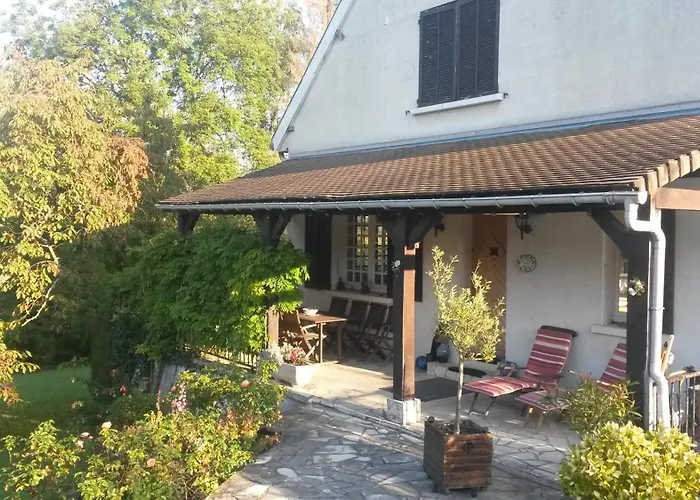 La Maison D'arbouet Bed & Breakfast 3*